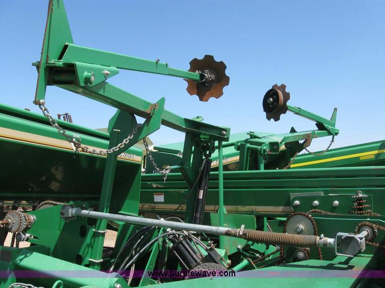 image for item 6934 1998 Great Plains 3N-3010P grain drill