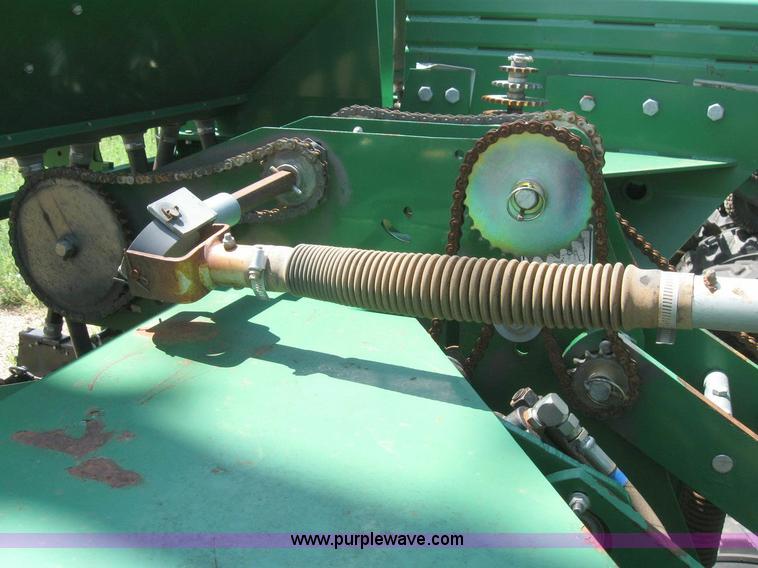 image for item 6934 1998 Great Plains 3N-3010P grain drill