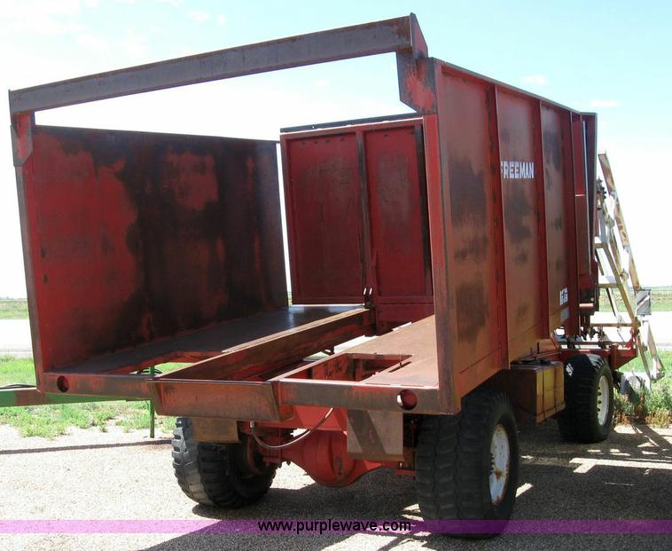 image for item 6936 Freeman 5000 bale mover