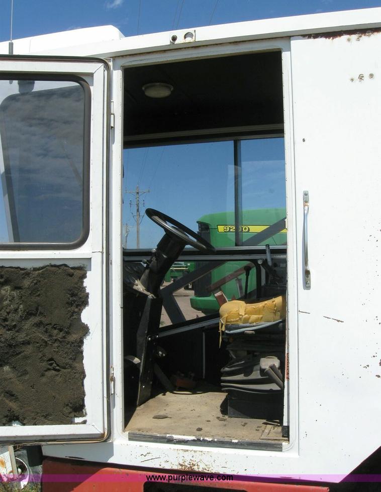 image for item 6936 Freeman 5000 bale mover