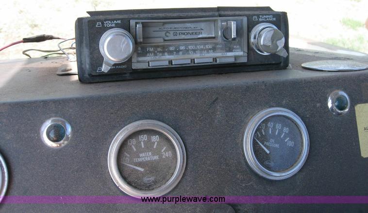 image for item 6936 Freeman 5000 bale mover