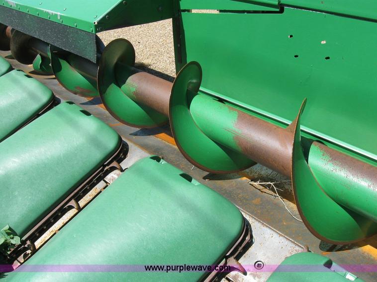 image for item 6937 2005 John Deere 1293 cornhead