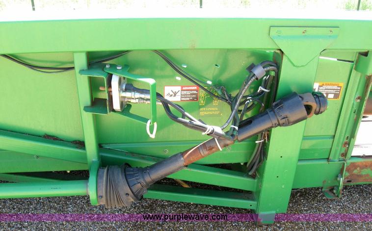 image for item 6937 2005 John Deere 1293 cornhead