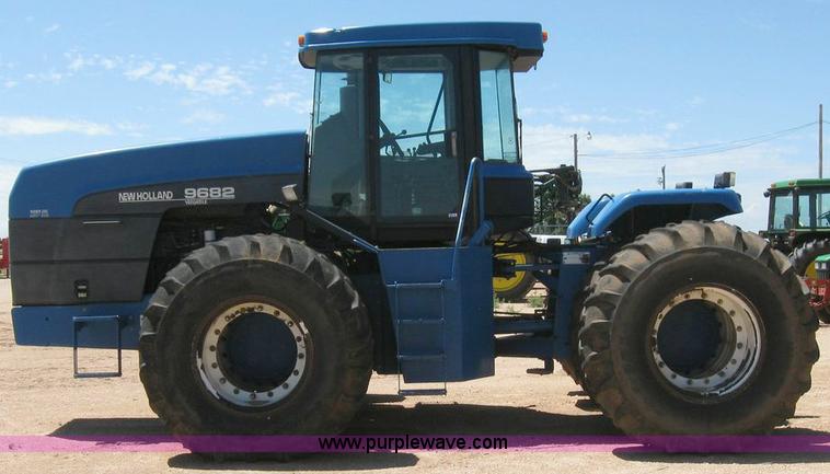 image for item 6939 1997 New Holland 9682 tractor