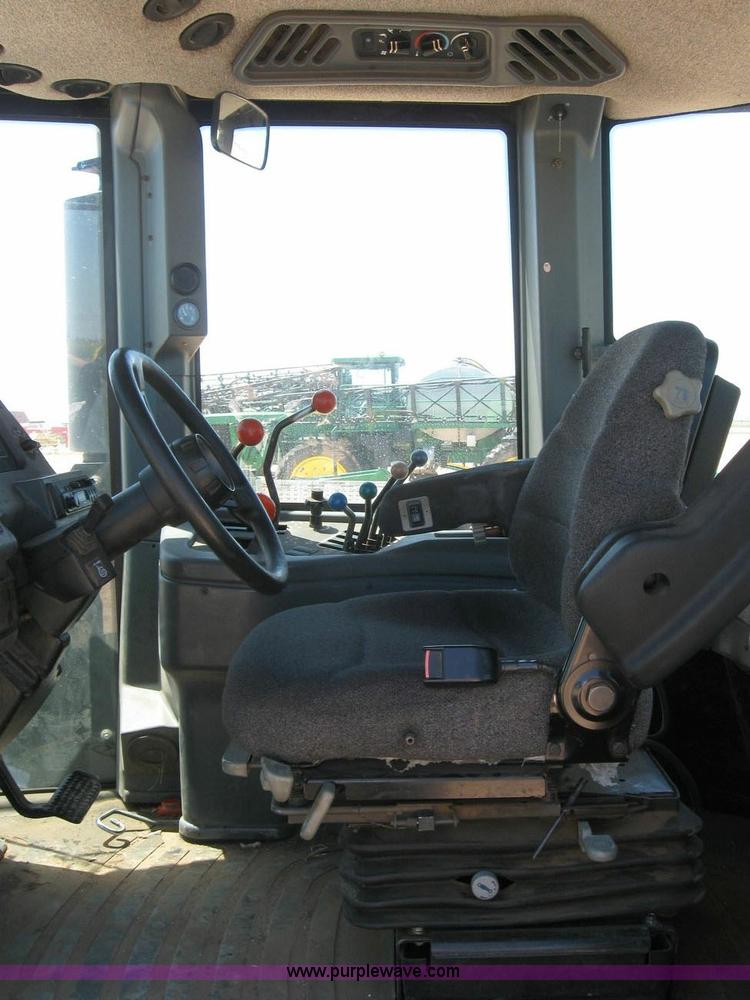 image for item 6939 1997 New Holland 9682 tractor