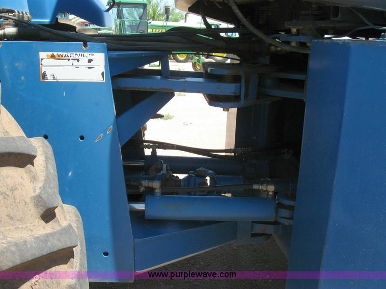 image for item 6939 1997 New Holland 9682 tractor