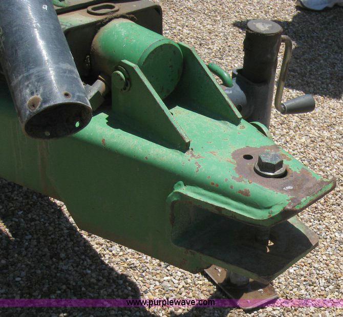image for item 6943 John Deere 785 manure spreader
