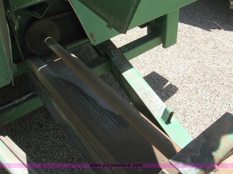 image for item 6943 John Deere 785 manure spreader