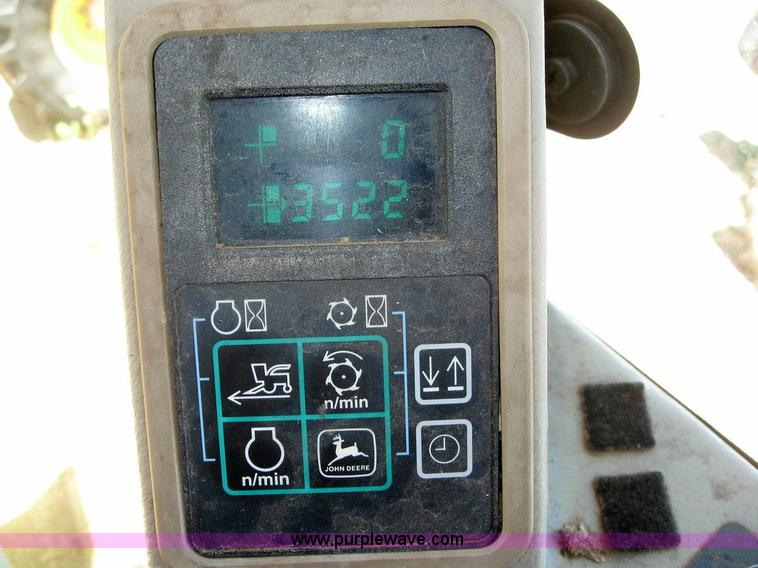 image for item 6945 1998 John Deere 6850 self-propelled forage harvester