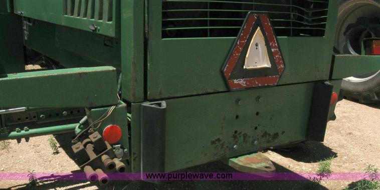 image for item 6945 1998 John Deere 6850 self-propelled forage harvester