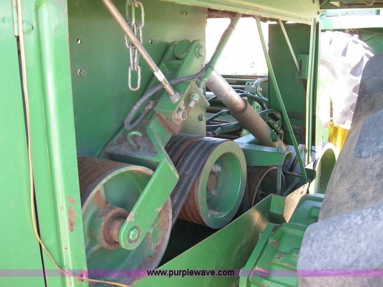 image for item 6945 1998 John Deere 6850 self-propelled forage harvester