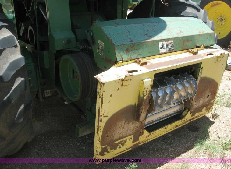 image for item 6945 1998 John Deere 6850 self-propelled forage harvester