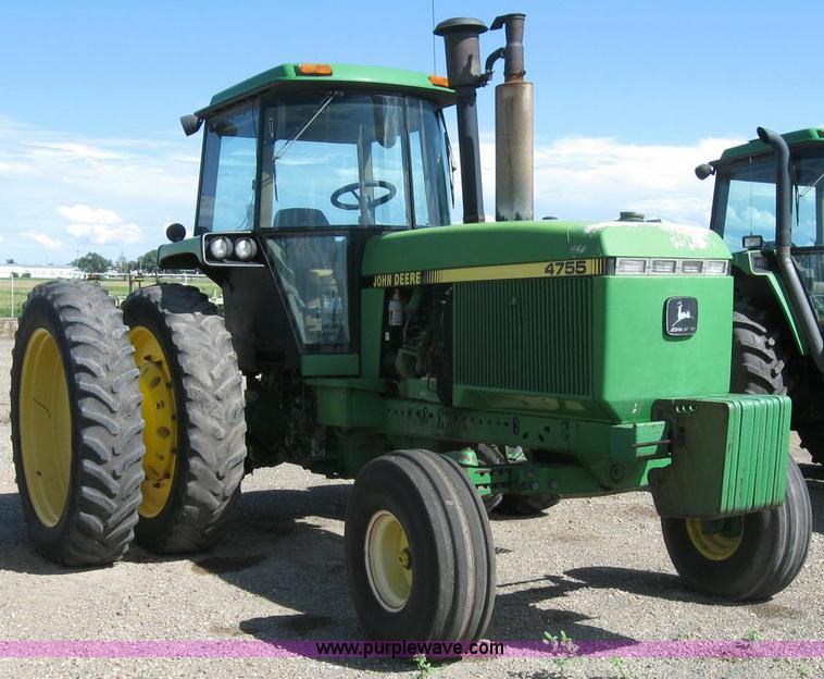 image for item 6950 1991 John Deere 4755 tractor