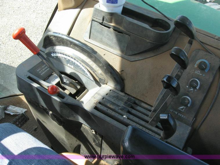 image for item 6950 1991 John Deere 4755 tractor