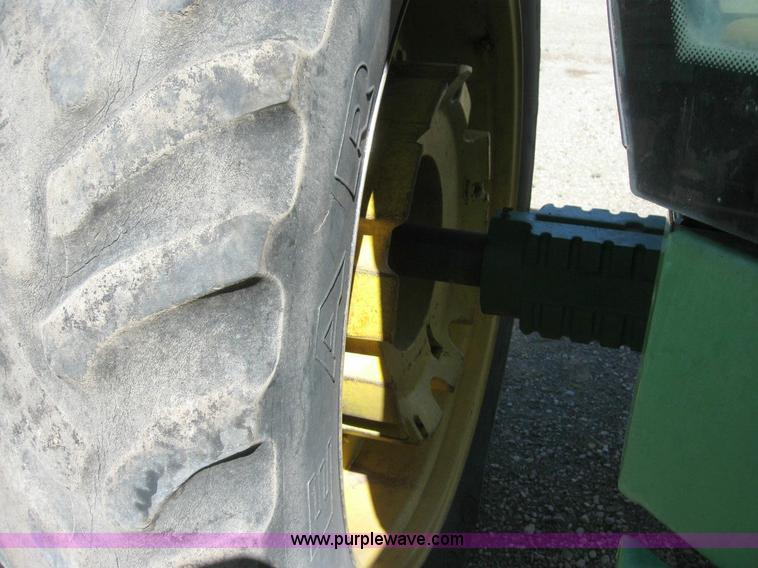 image for item 6950 1991 John Deere 4755 tractor