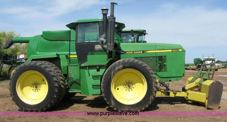 image for item 6963 1991 John Deere 8760 4WD tractor with blade