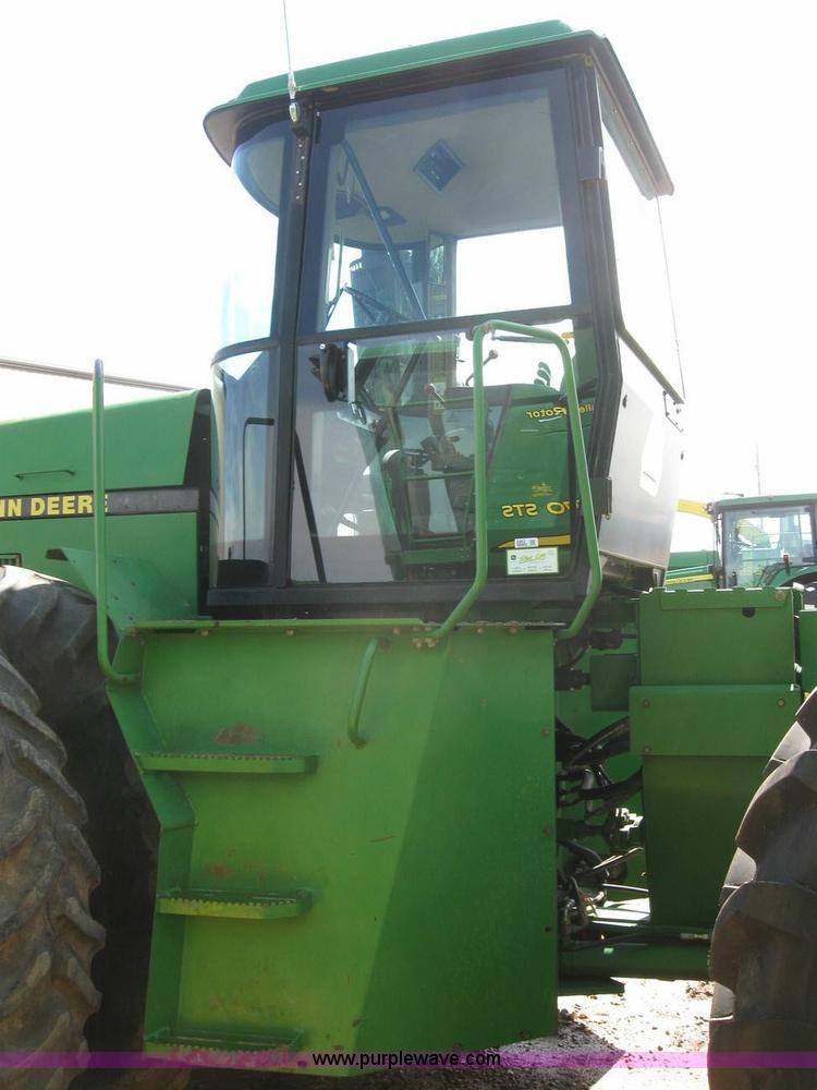 image for item 6963 1991 John Deere 8760 4WD tractor with blade