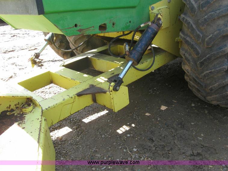 image for item 6963 1991 John Deere 8760 4WD tractor with blade