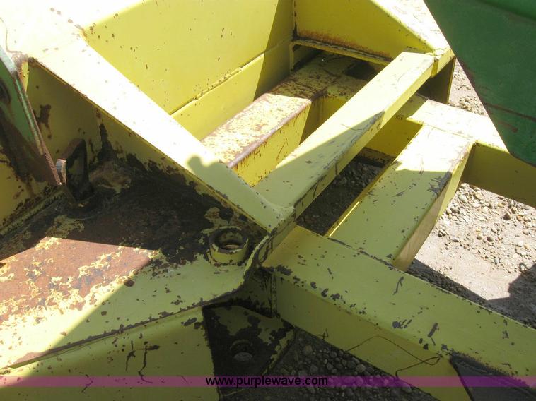 image for item 6963 1991 John Deere 8760 4WD tractor with blade