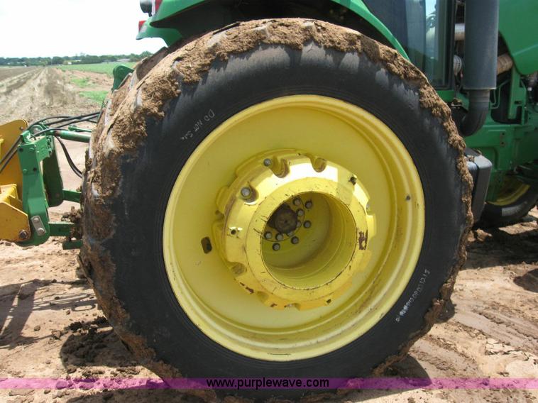 image for item 6964 2004 John Deere 8420 MFWD tractor
