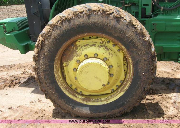 image for item 6964 2004 John Deere 8420 MFWD tractor