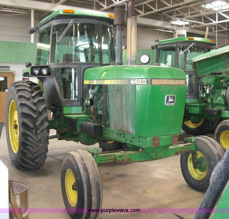 image for item 6965 1986 John Deere 4450 tractor