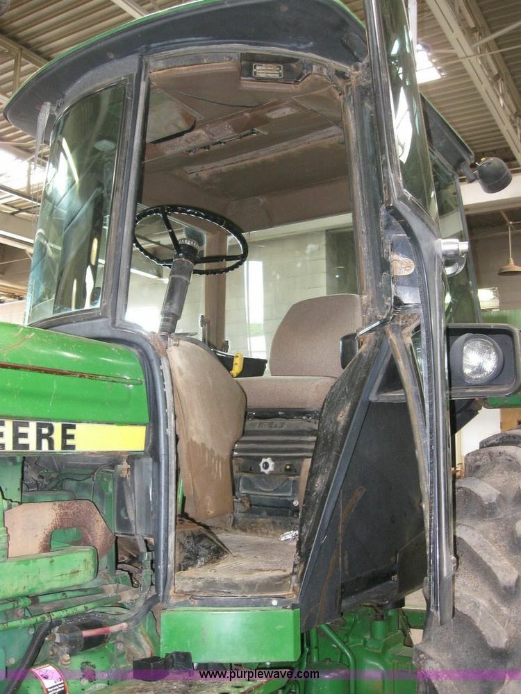 image for item 6965 1986 John Deere 4450 tractor