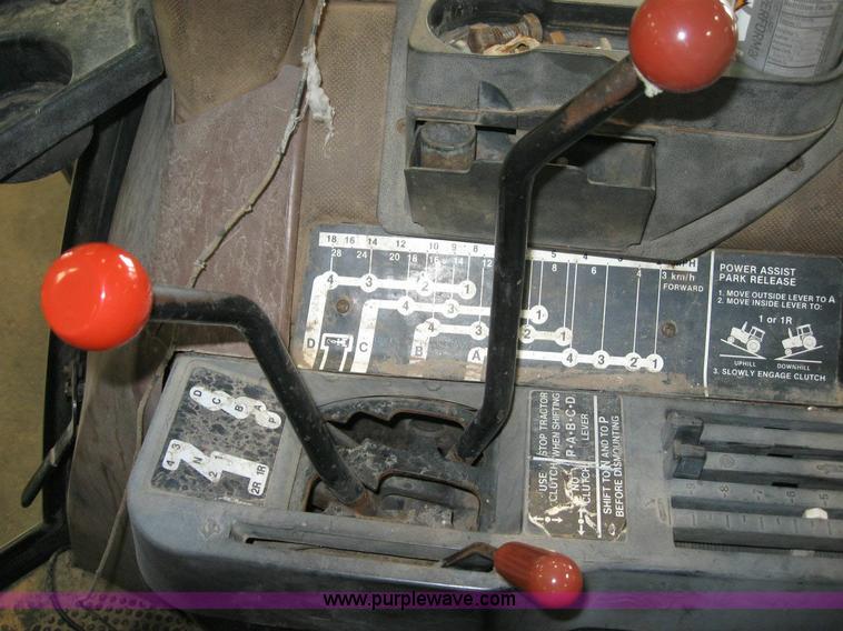 image for item 6965 1986 John Deere 4450 tractor