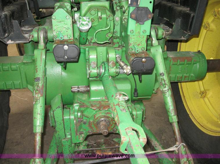 image for item 6965 1986 John Deere 4450 tractor