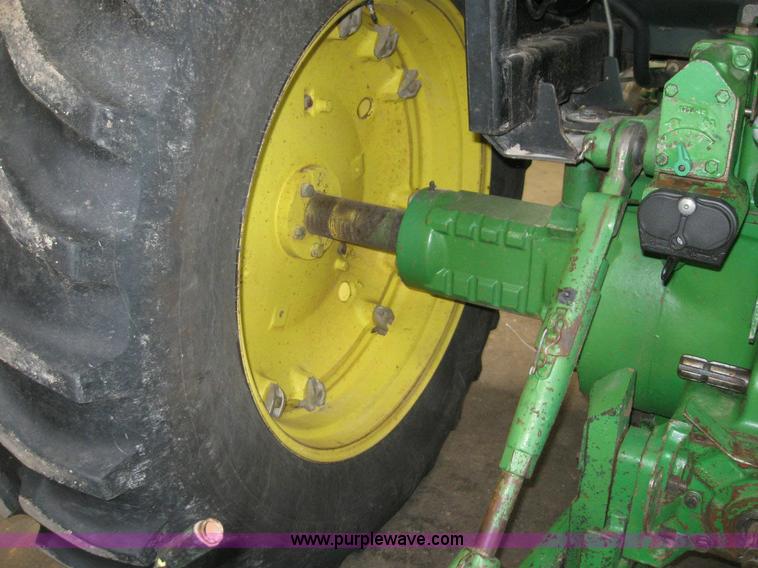 image for item 6965 1986 John Deere 4450 tractor