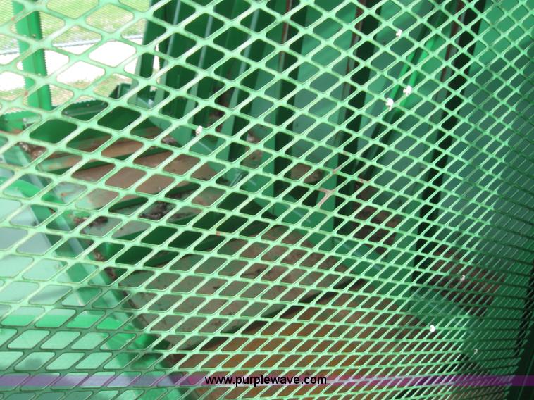 image for item 6968 1995 John Deere 7450 eight row cotton stripper