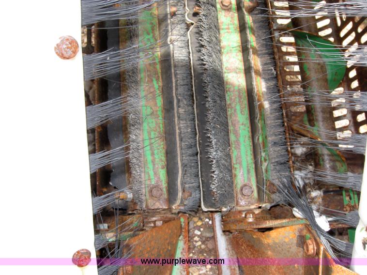 image for item 6968 1995 John Deere 7450 eight row cotton stripper