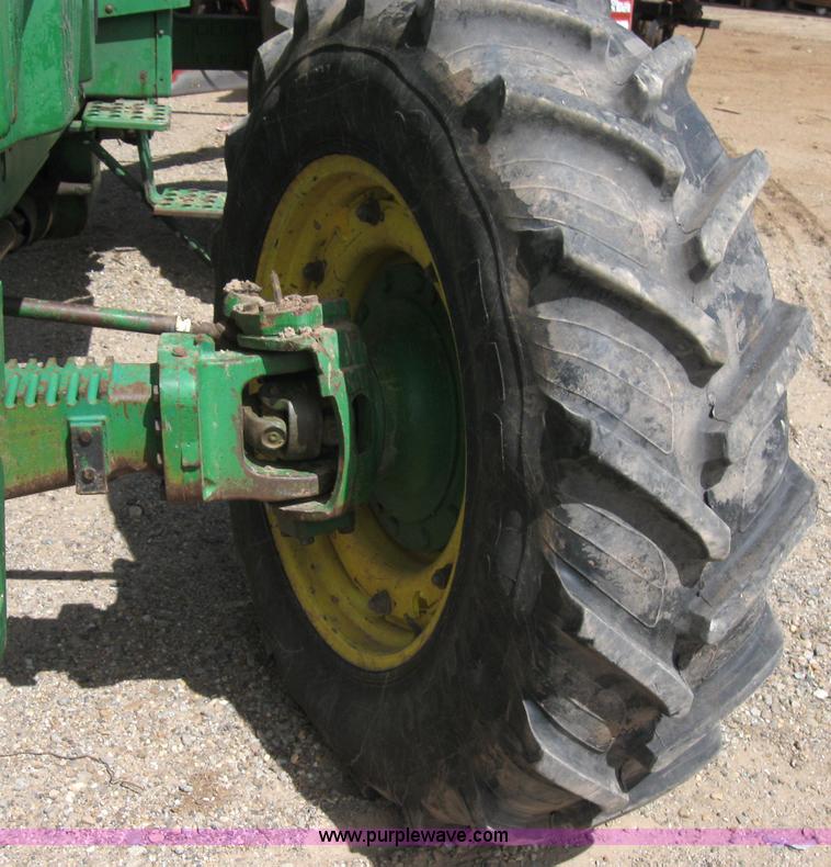 image for item 6970 1989 John Deere 4955 MFWD tractor