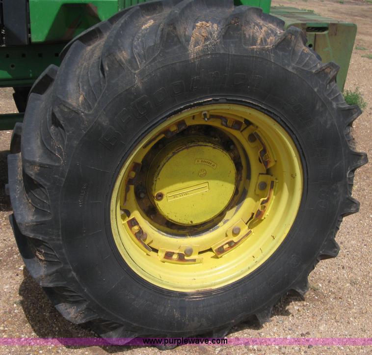 image for item 6971 1992 John Deere 4760 MFWD tractor