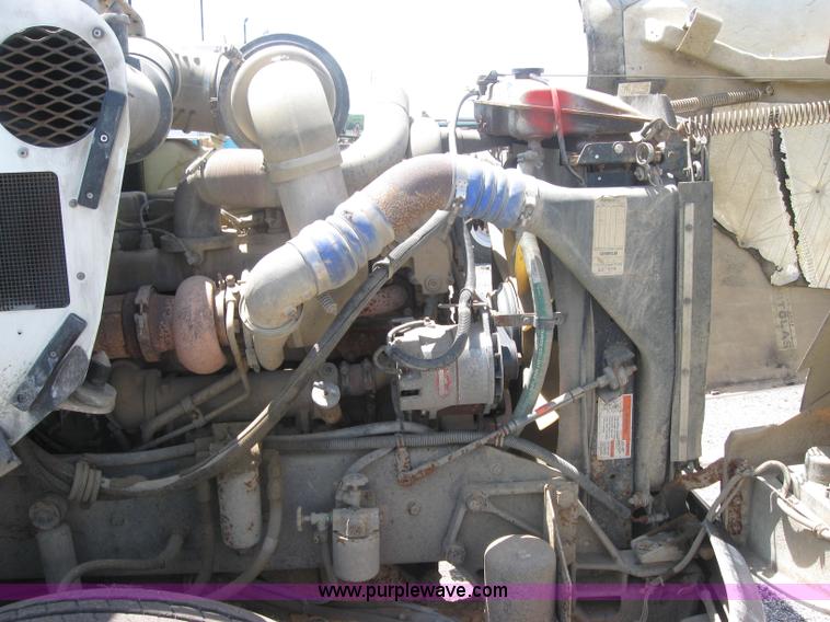 image for item 2000 1994 Kenworth Construct T400 semi truck