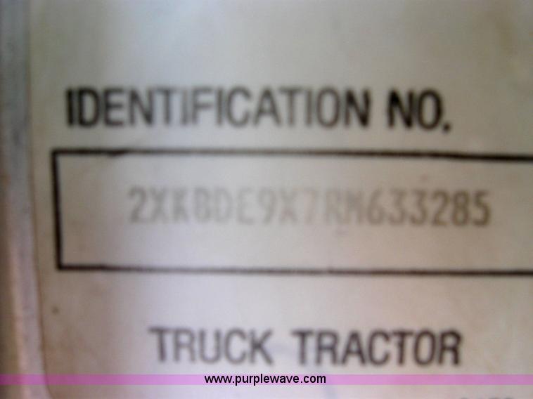 image for item 2000 1994 Kenworth Construct T400 semi truck