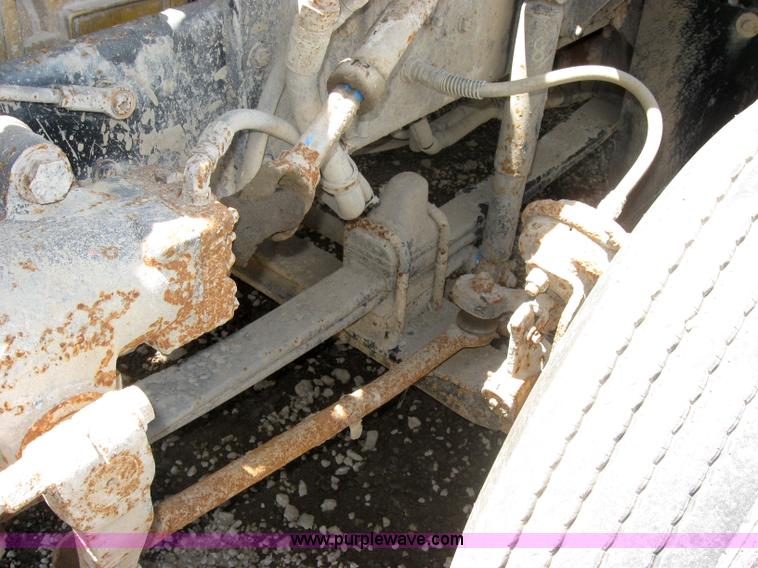 image for item 2001 1994 Kenworth Contruct T400 semi truck