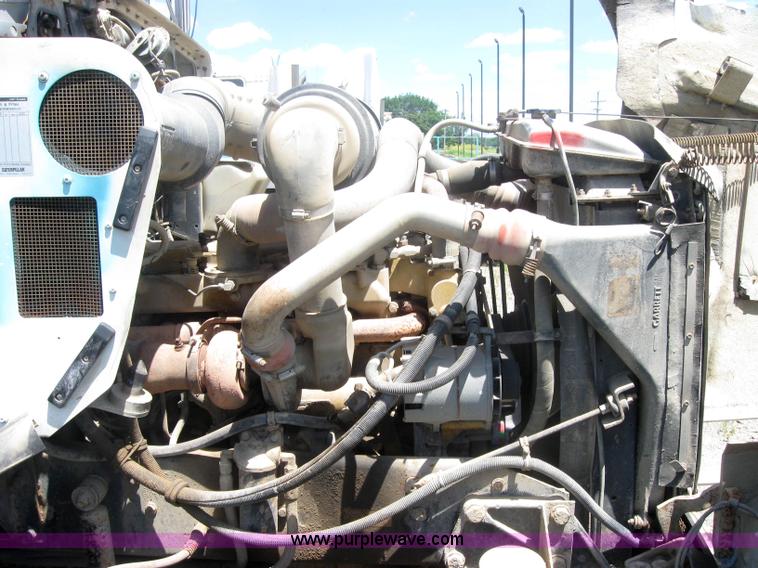 image for item 2001 1994 Kenworth Contruct T400 semi truck