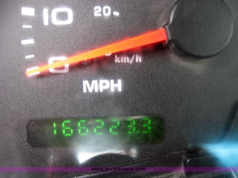 image for item 2024 2003 Ford F450 Super Duty truck