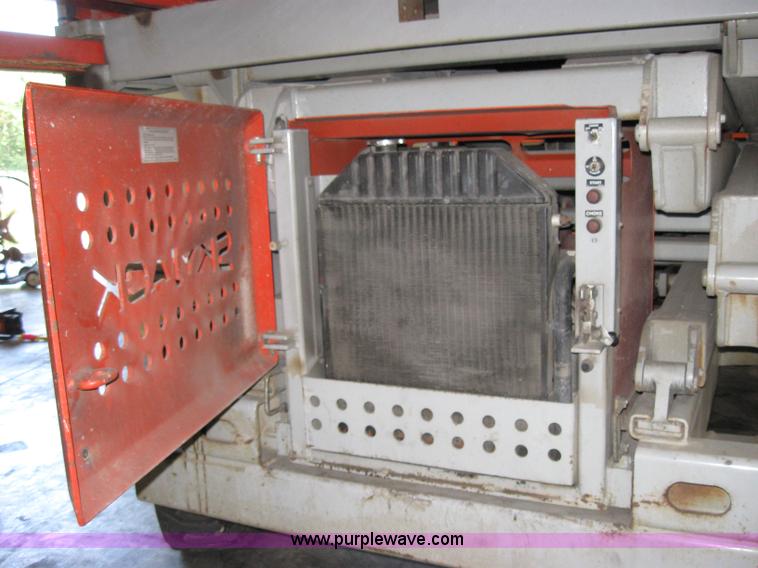 image for item 2035 2000 Skyjack SJ8831 scissor lift