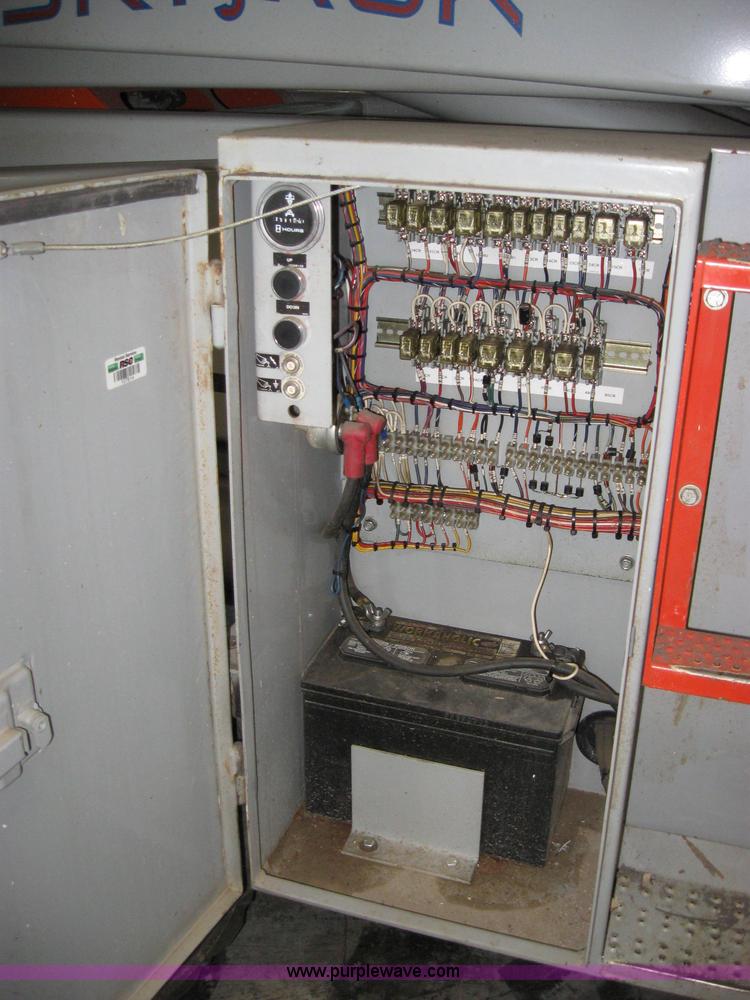 image for item 2035 2000 Skyjack SJ8831 scissor lift