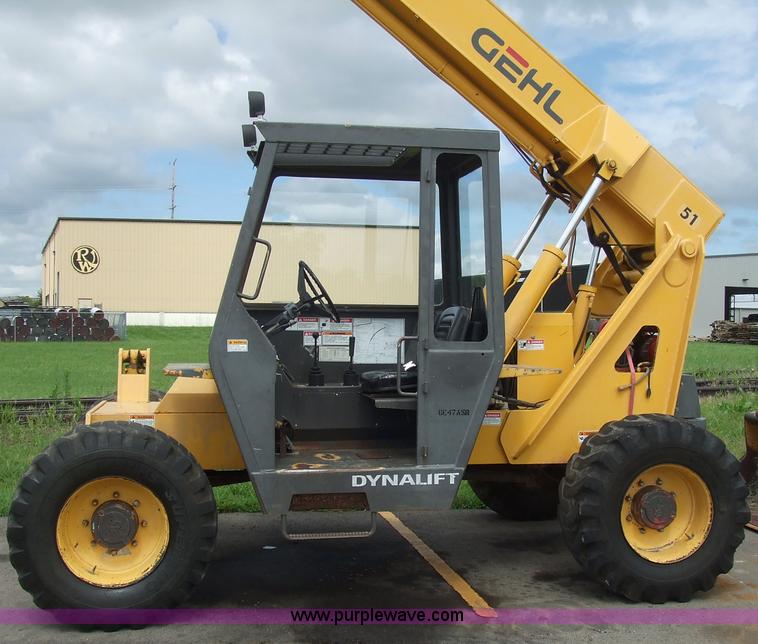 image for item 2097 1999 Gehl 553 all terrain telehandler
