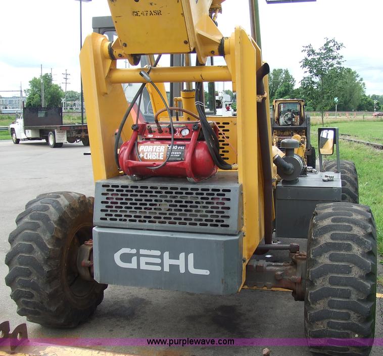 image for item 2097 1999 Gehl 553 all terrain telehandler