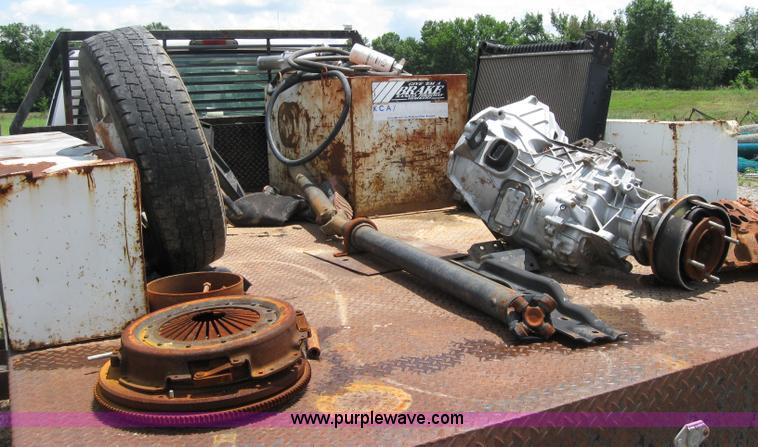 image for item 2121 1996 Ford F Super Duty truck