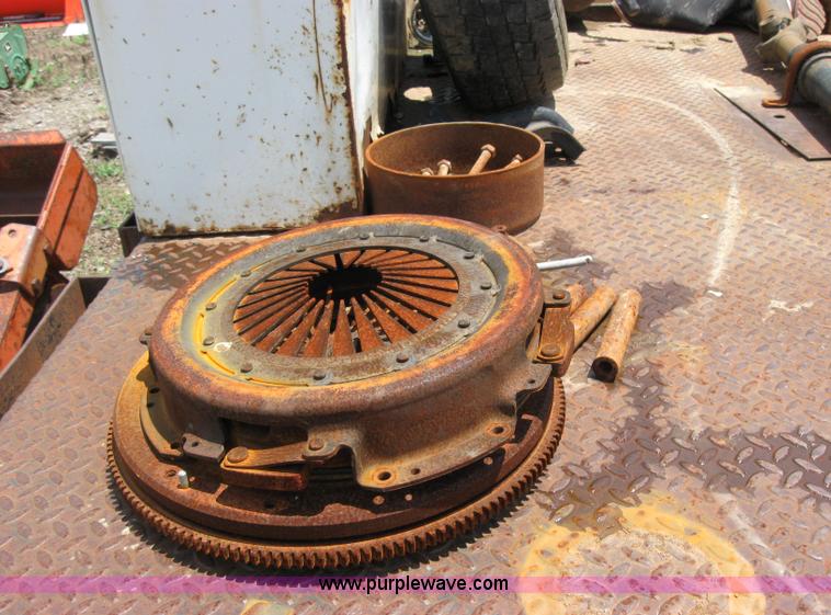 image for item 2121 1996 Ford F Super Duty truck