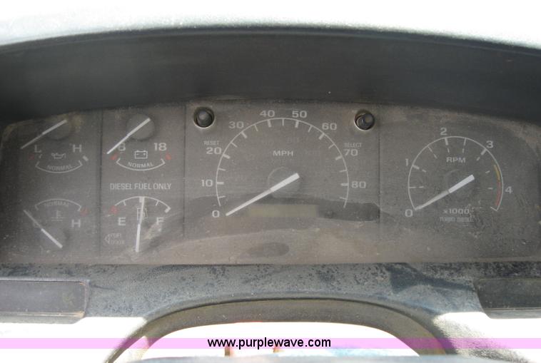 image for item 2121 1996 Ford F Super Duty truck