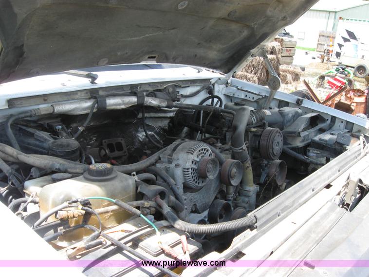 image for item 2121 1996 Ford F Super Duty truck