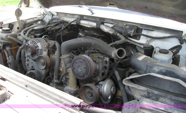 image for item 2121 1996 Ford F Super Duty truck