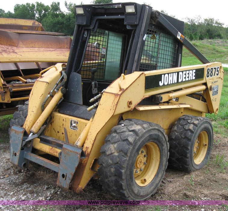 image for item 2122 1997 John Deere 8875 skid steer