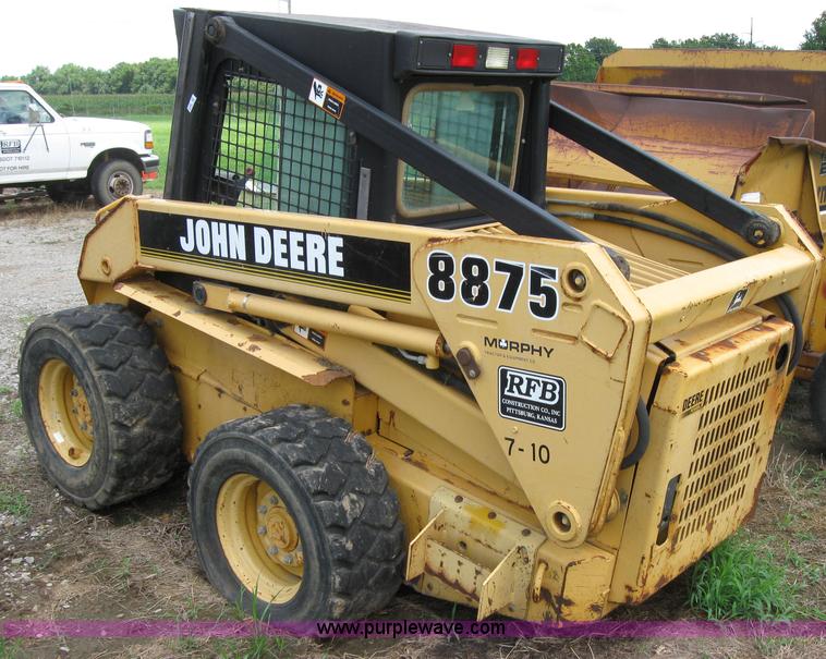 image for item 2122 1997 John Deere 8875 skid steer